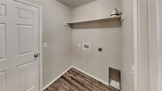 Building Photo - 332 Blue Dr