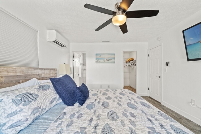 Building Photo - 4004 Centavo Ct