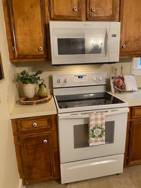 Building Photo - 140 Gardner Dr