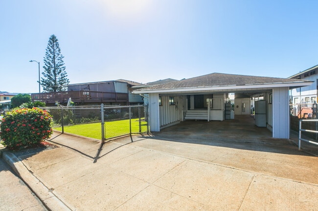 Building Photo - 730 6th Ave