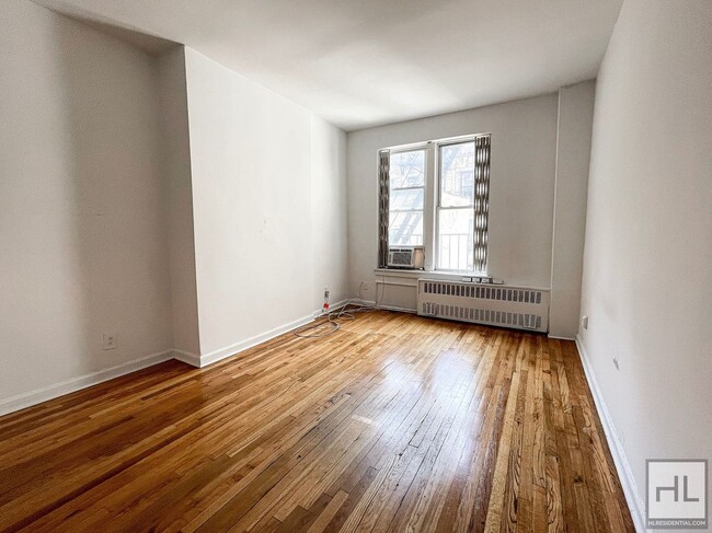 WEST 51 STREET - 406 W 51st St New York NY 10019 | Apartment Finder