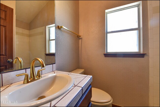 Building Photo - 6451 Loma De Cristo Dr