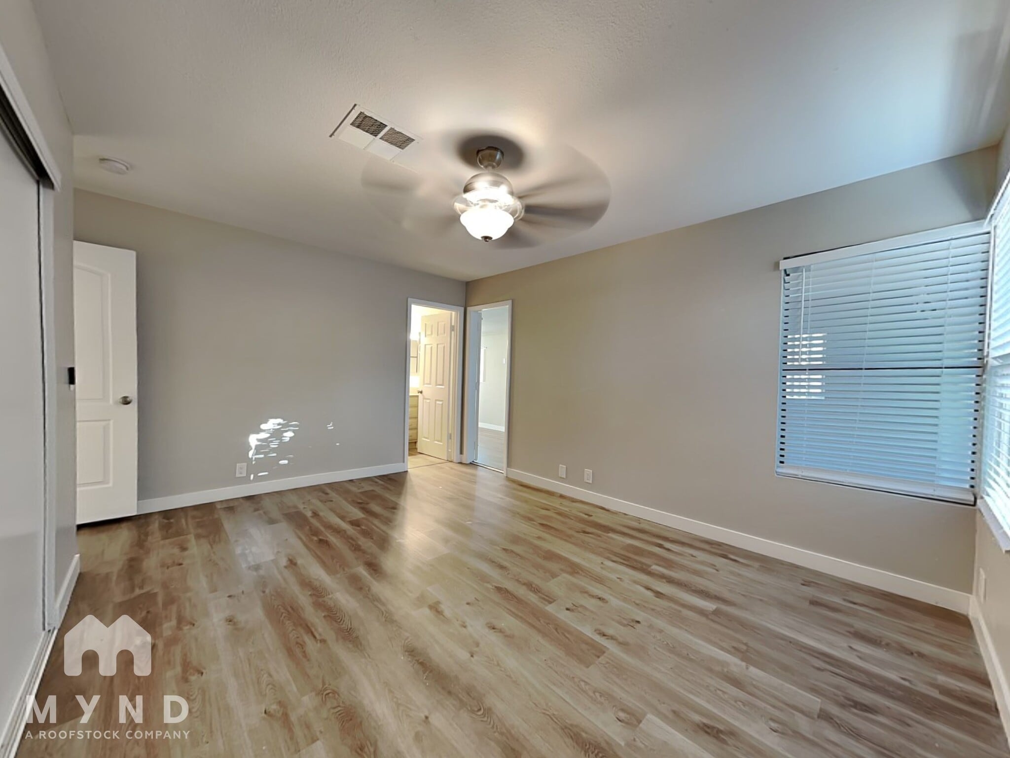 Building Photo - 1116 W Dunbar Dr