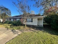 Building Photo - 801 Jessica Ln