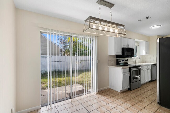 Building Photo - 18321 Jupiter Landings Dr