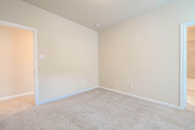 Building Photo - 16111 Northern Cardinal Ln