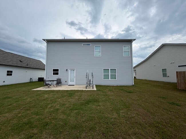 Building Photo - 26 Busby Dr SE