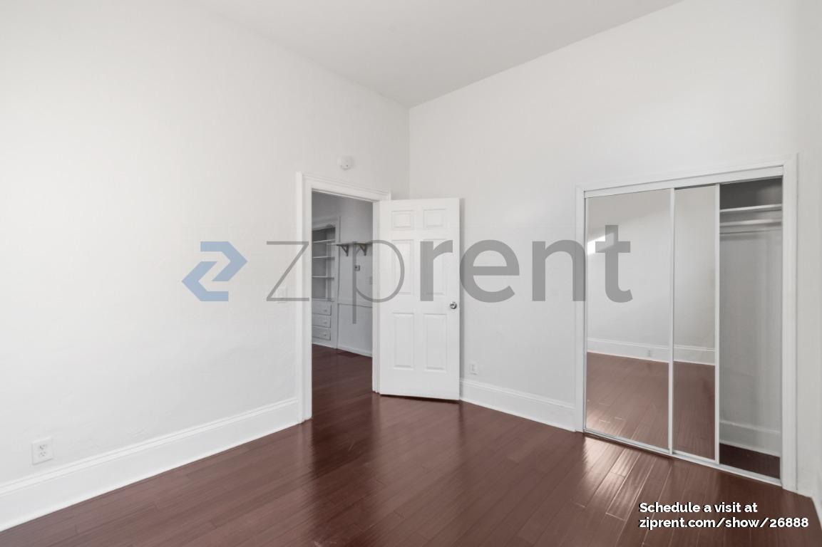 Building Photo - Unit