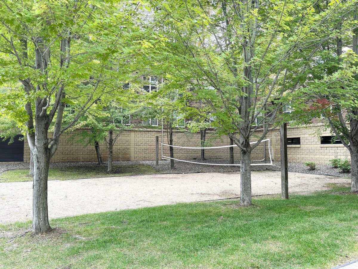 Building Photo - 13570 Technology Dr