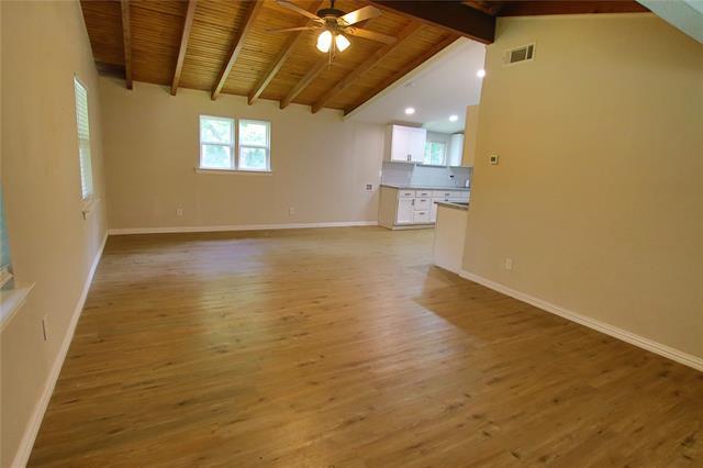 Building Photo - 142 Andrea St