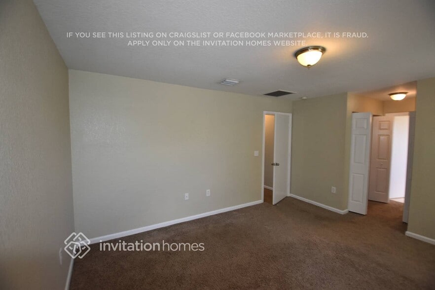 Building Photo - 4293 SW 128th Ave