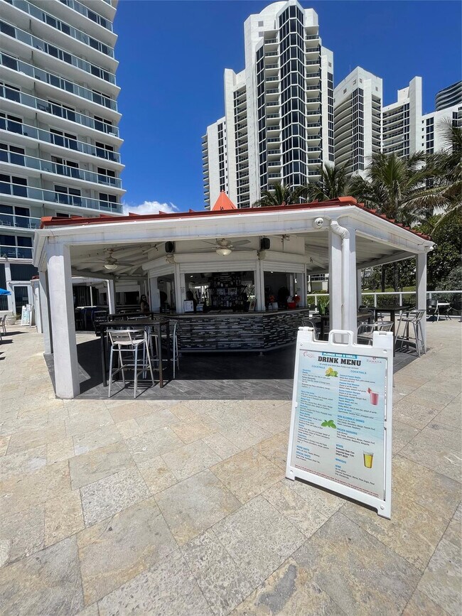 Building Photo - 19201 Collins Ave