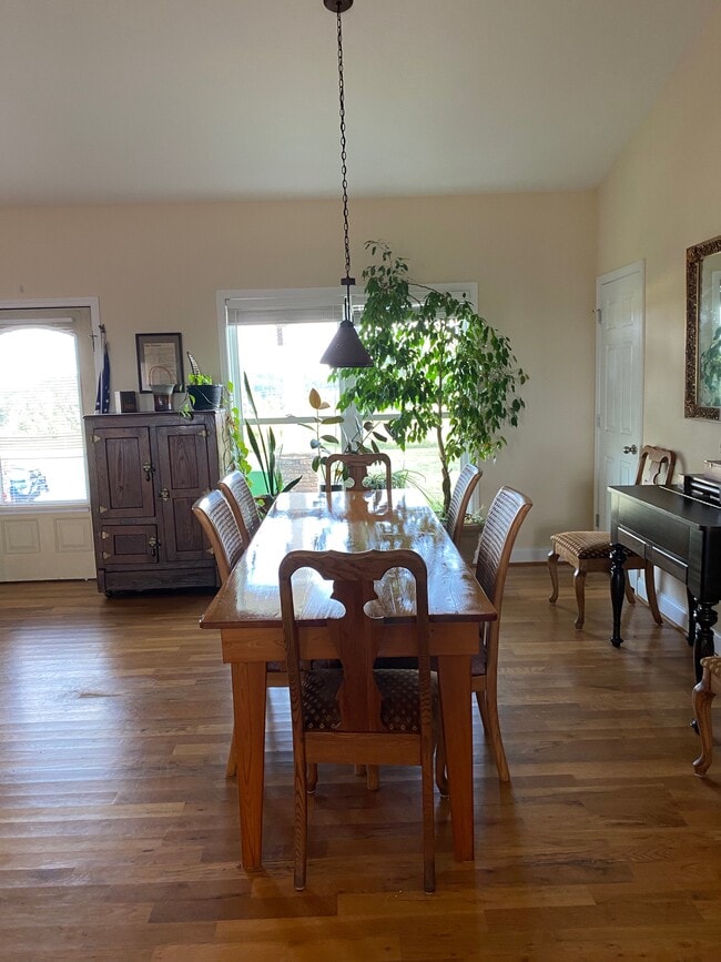 Building Photo - 149 Bowen Farm Rd