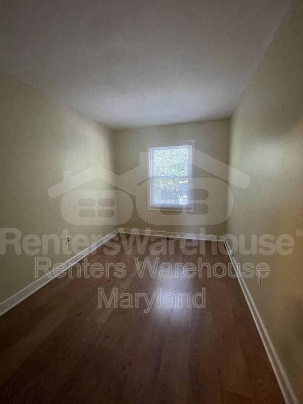 Building Photo - 931 Topview Dr