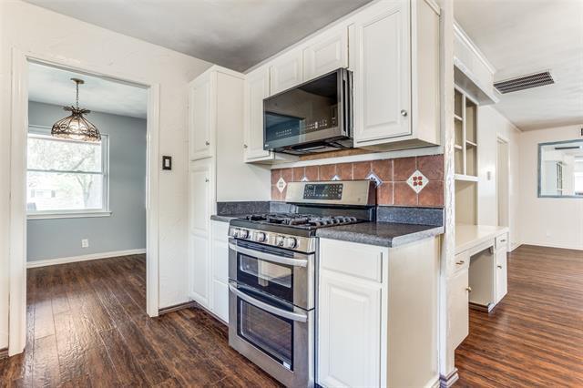 Building Photo - 702 S Waterview Dr