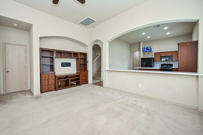 Building Photo - 20603 Flintoff Ln