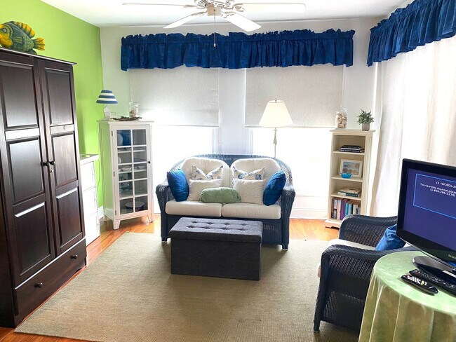 Primary Photo - 1701 Longbend Dr