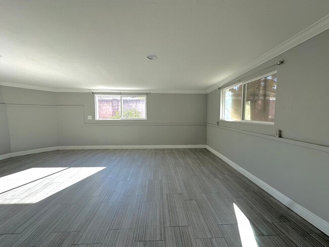 Building Photo - Remodeled Home in Santa Ana