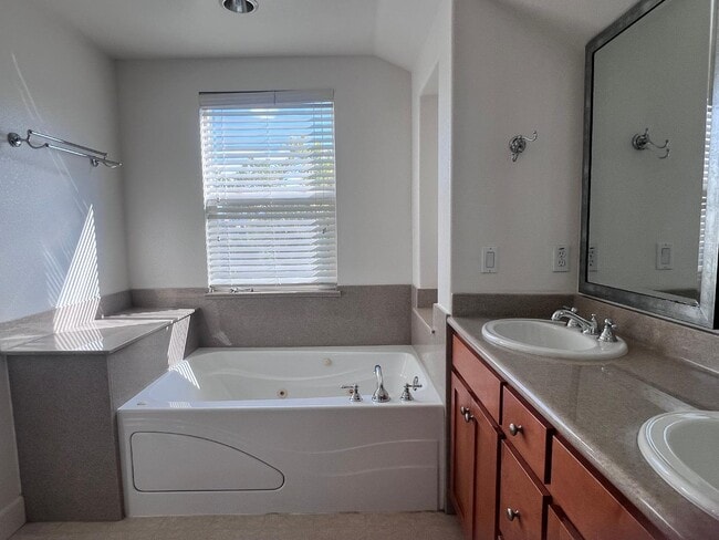 Building Photo - 20600 Murano Cir