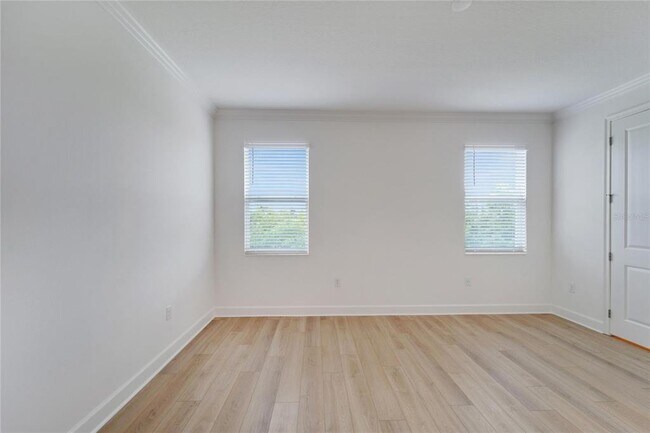 Building Photo - 943 Signet Dr
