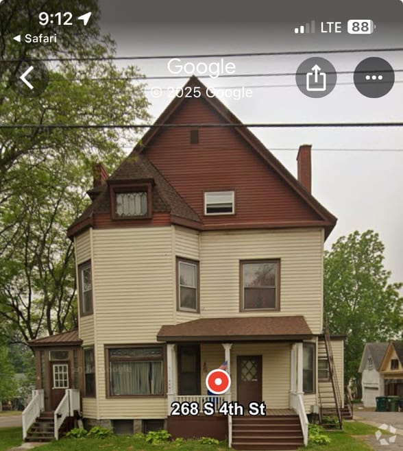 Building Photo - 268 S 4th St