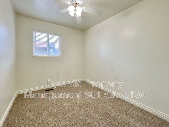 Building Photo - 8298 Harrison Cir