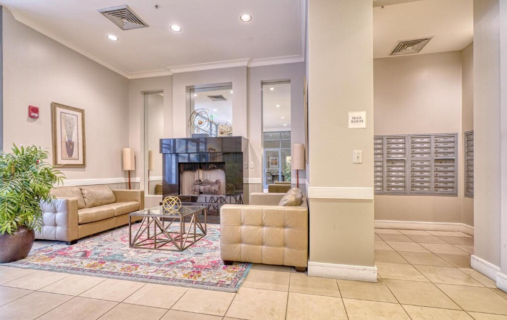 Building Photo - 414 Water St