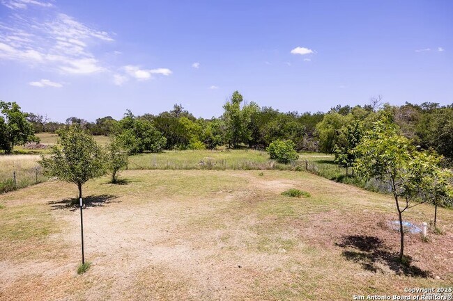 Building Photo - 904 TX-173