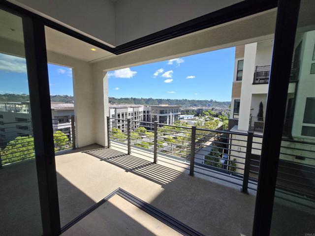 Building Photo - 8337 Distinctive Dr