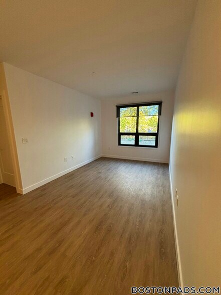 Building Photo - 199 Gardner St