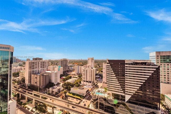 Building Photo - 88 SW 7th St