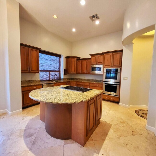 Building Photo - FIRST 2 WEEKS RENT FREE!!! BEAUTIFUL HOME ...