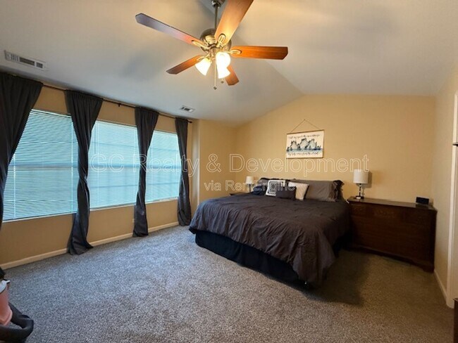 Building Photo - 1030 Turin Dr