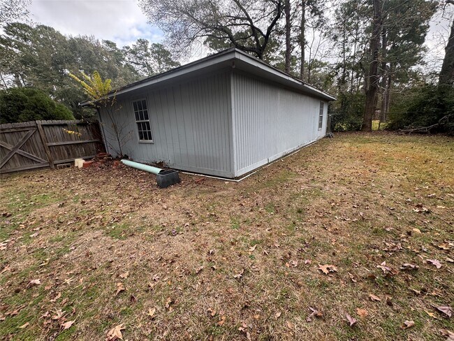 Building Photo - 22803 Trailwood Ln