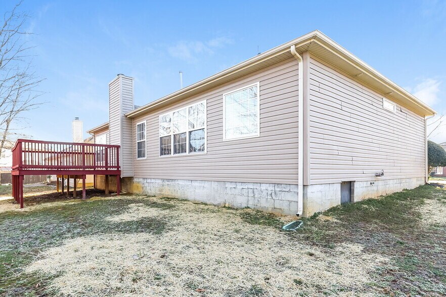 Building Photo - 6769 Ascot Dr