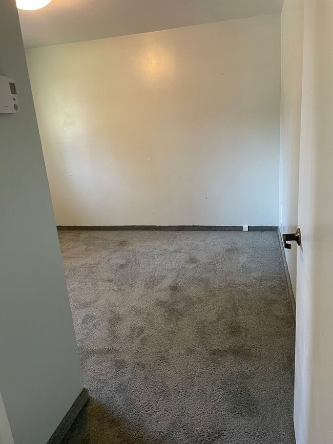 Building Photo - 2 BR/1.75 BA home in Edmonds