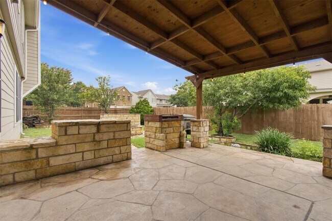 Building Photo - 113 Scarlet Oak Cove