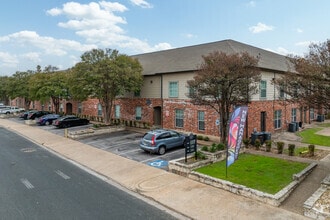 Building Photo - Lowell at Mueller