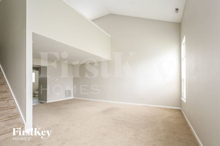 Building Photo - 10319 Kensil St