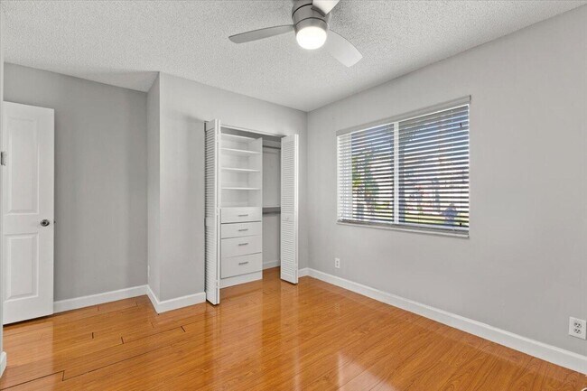 Building Photo - 4546 NW 7th Pl