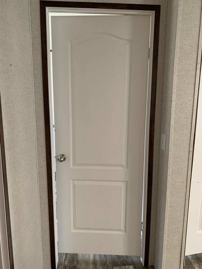 Building Photo - 100 Bristol St