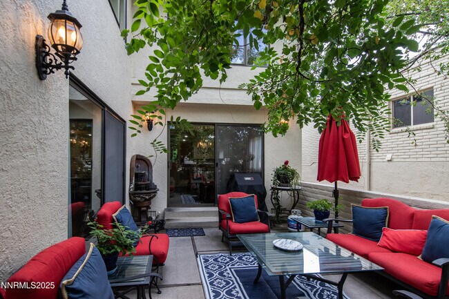 Building Photo - 4953 Lakeridge Terrace W