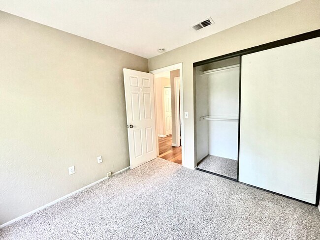 Building Photo - 11329 Avenida De Los Lobos