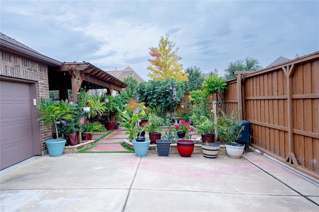 Building Photo - 12339 Shumard Ln