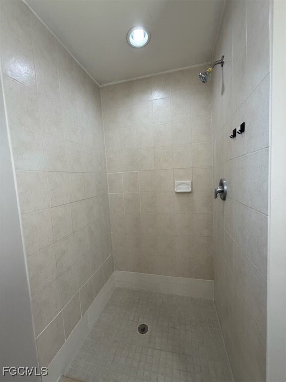 Building Photo - 2415 Herb Ave S