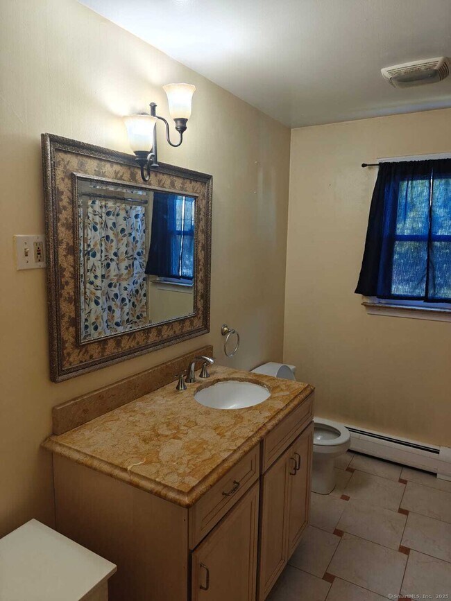 Building Photo - 47 Fort Hill Ave