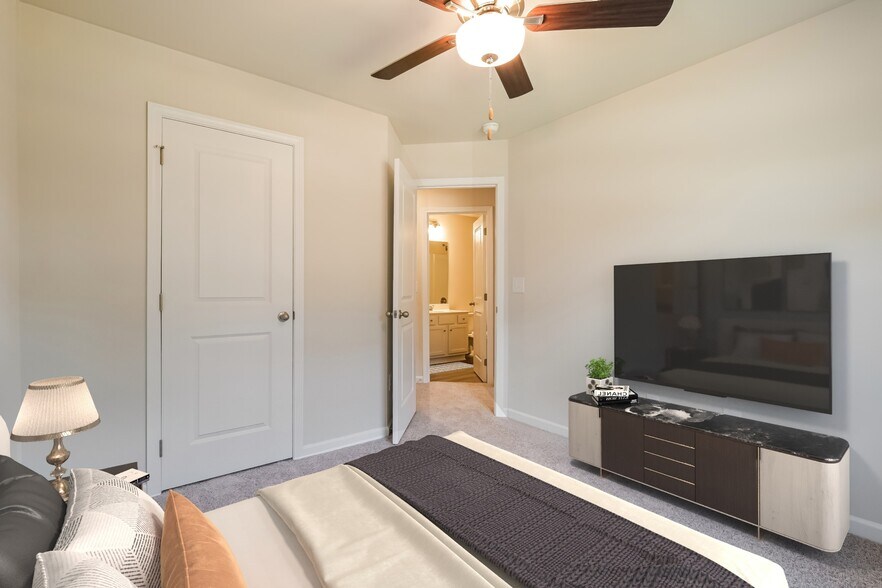 Building Photo - 126 Pyrus Ln