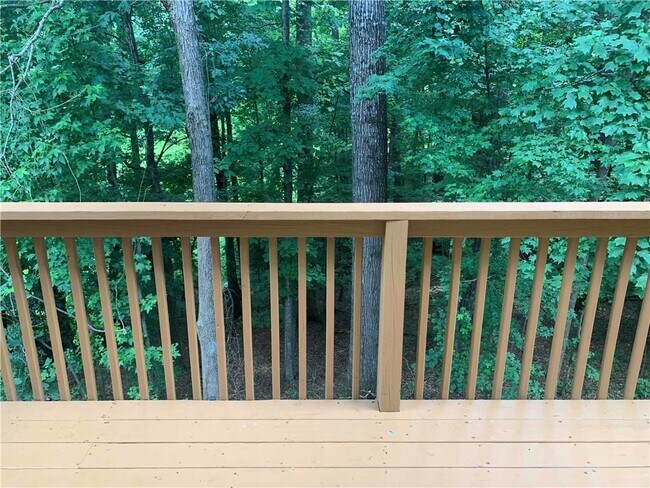 Building Photo - 530 Constellation Overlook SW