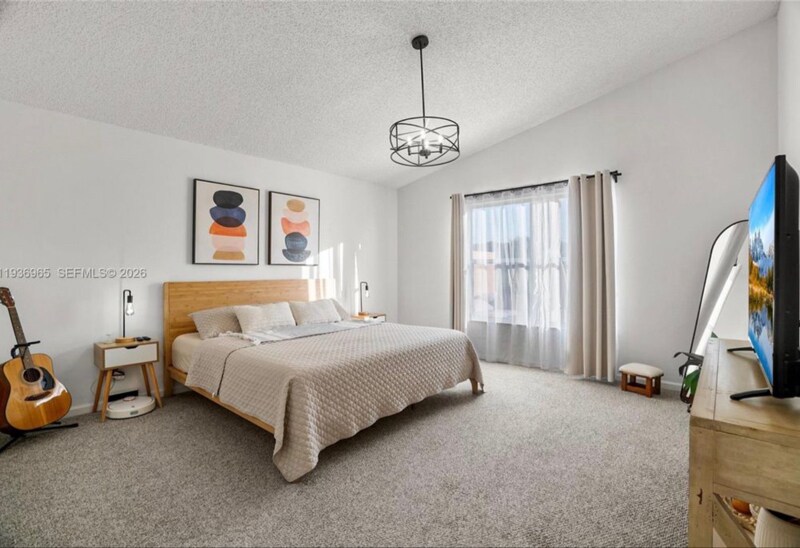 Building Photo - 8165 Pelican Harbour Dr