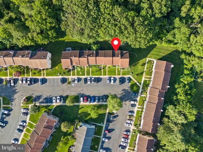 Building Photo - 166 Camber Ln